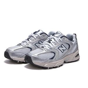 New Balance 530 Sneakers Cream/Silver/Navy/White Size W8/M6.5